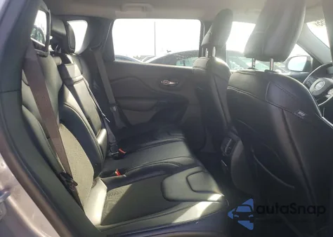 2019 Jeep Cherokee Latitude Plus из США, поврежденный, VIN 1C4PJMLB7KD371880